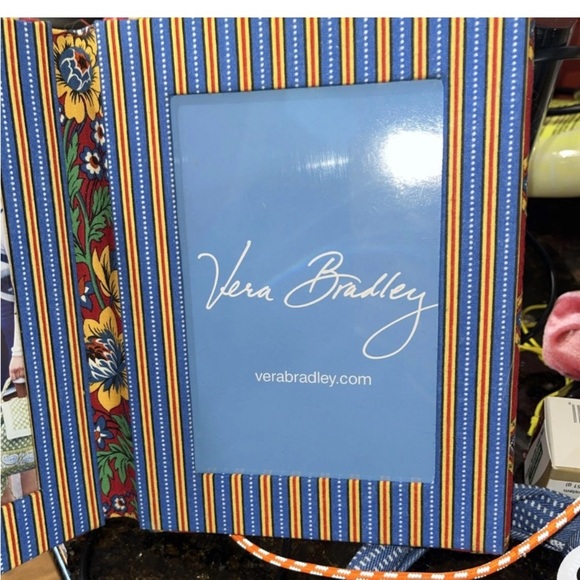 VERA BRADLEY QUILTED PICTURE FRAME PHOTO BOOK 4x6 VILLA RED - Picture 3 of 4